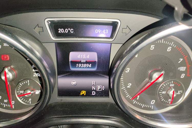 Used Mercedes-Benz GLS 2016 GLS 500 4MATIC Odometer Close Up