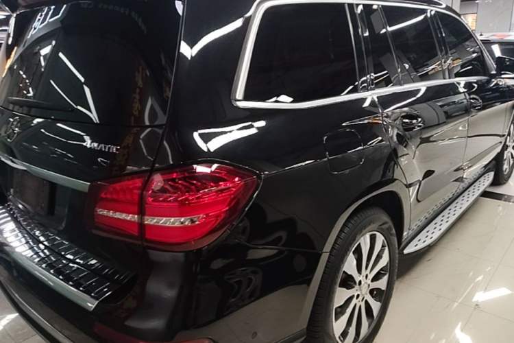 Used Mercedes-Benz GLS 2016 GLS 400 4MATIC Dynamic Model Rear Right 45 Deg