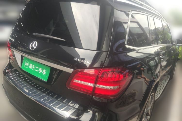Used Mercedes-Benz GLS 2016 GLS 400 4MATIC Luxury Model Rear Right 45 Deg