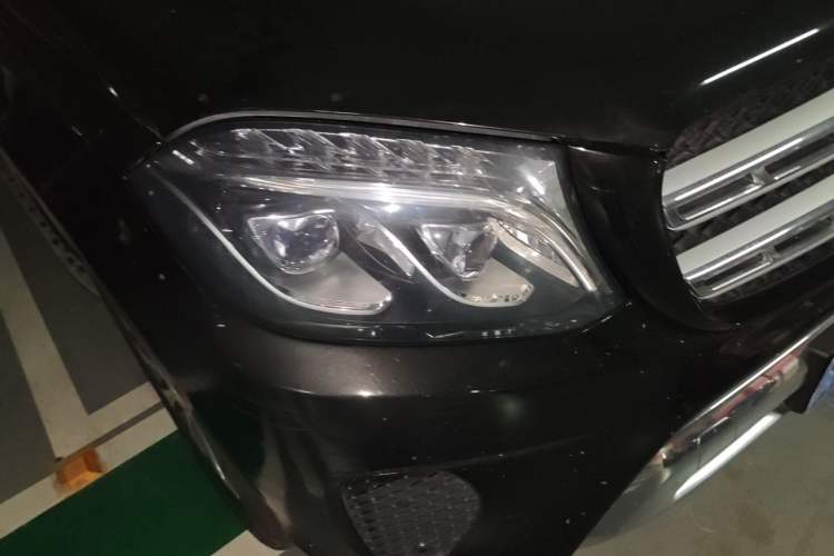 Used Mercedes-Benz GLS 2016 GLS 400 4MATIC Dynamic Model Right Front Headlight