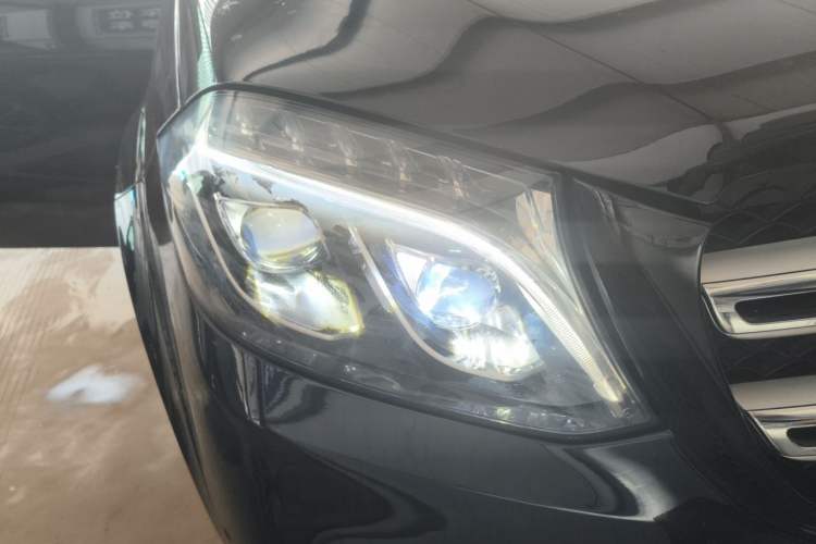 Used Mercedes-Benz GLS 2016 GLS 500 4MATIC Right Front Headlight