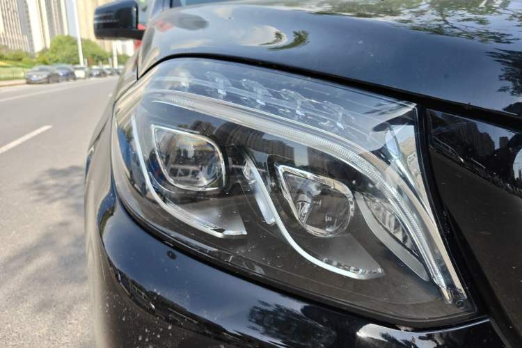 Used Mercedes-Benz GLS 2016 GLS 400 4MATIC Dynamic Model Right Front Headlight