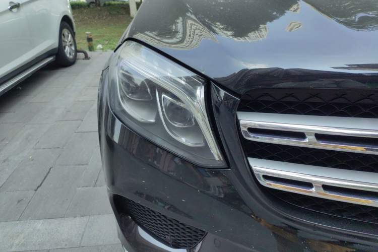 Used Mercedes-Benz GLS 2016 GLS 400 4MATIC Luxury Model Right Front Headlight