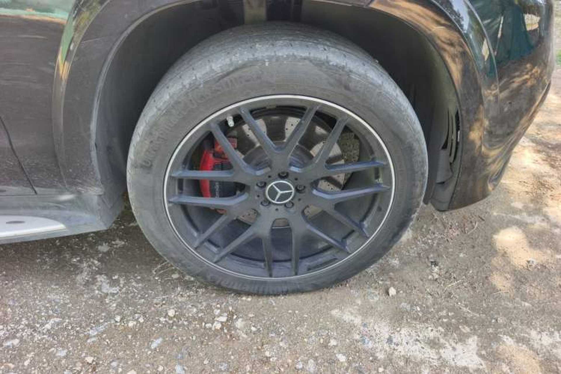 Used Mercedes-Benz GLS 2016 GLS 400 4MATIC Dynamic Model Right Front Wheel Hub
