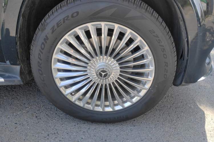 Used Mercedes-Benz GLS 2016 GLS 400 4MATIC Dynamic Model Right Front Wheel Hub