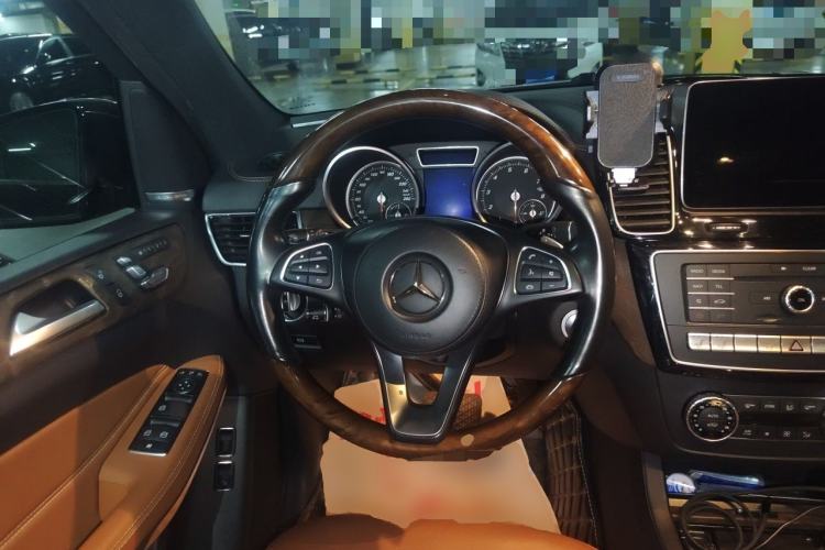Used Mercedes-Benz GLS 2016 GLS 500 4MATIC Steering Wheel