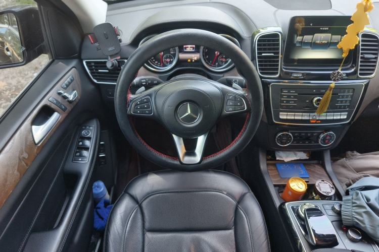 Used Mercedes-Benz GLS 2016 GLS 400 4MATIC Dynamic Model Steering Wheel