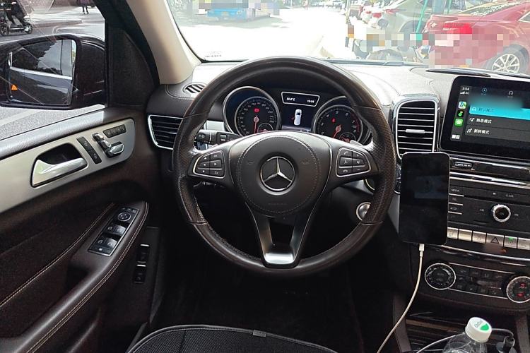 Used Mercedes-Benz GLS 2016 GLS 400 4MATIC Dynamic Model Steering Wheel