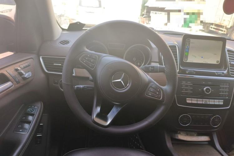 Used Mercedes-Benz GLS 2016 GLS 400 4MATIC Dynamic Model Steering Wheel