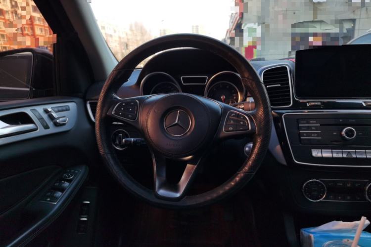 Used Mercedes-Benz GLS 2016 GLS 400 4MATIC Dynamic Model Steering Wheel