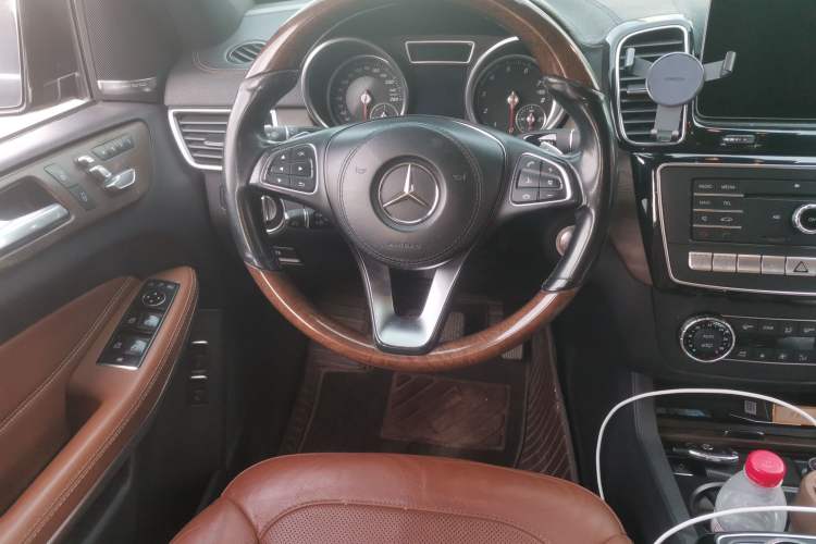 Used Mercedes-Benz GLS 2016 GLS 500 4MATIC Steering Wheel