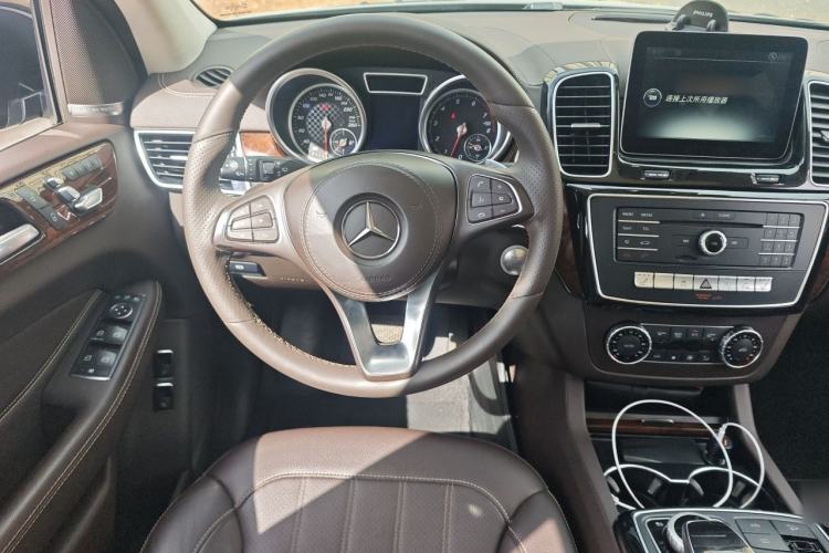 Used Mercedes-Benz GLS  Steering Wheel