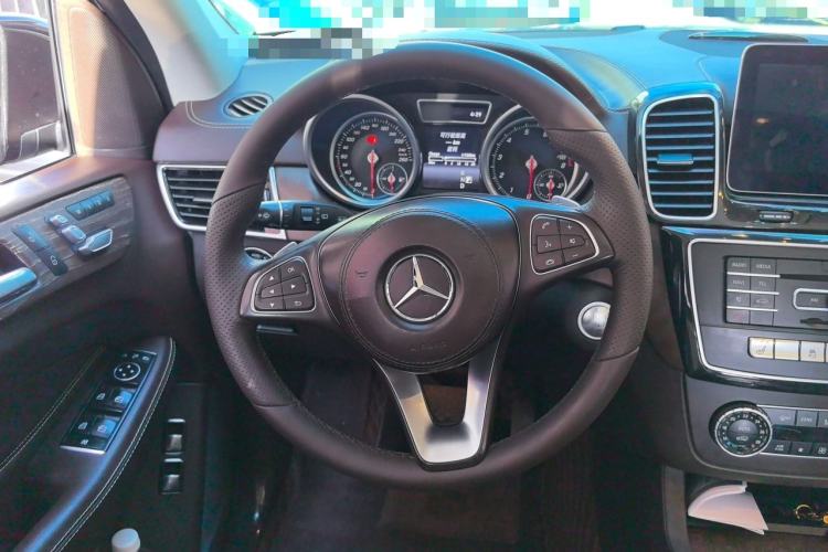 Used Mercedes-Benz GLS 2016 GLS 400 4MATIC Dynamic Model Steering Wheel