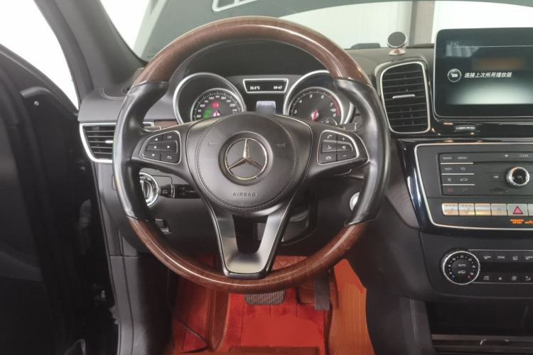 Used Mercedes-Benz GLS 2016 GLS 500 4MATIC Steering Wheel