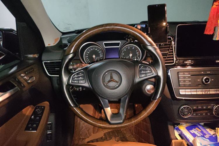 Used Mercedes-Benz GLS 2016 GLS 500 4MATIC Steering Wheel