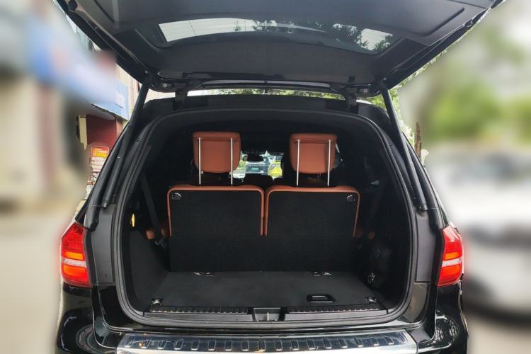 Used Mercedes-Benz GLS 2016 GLS 400 4MATIC Luxury Model Trunk
