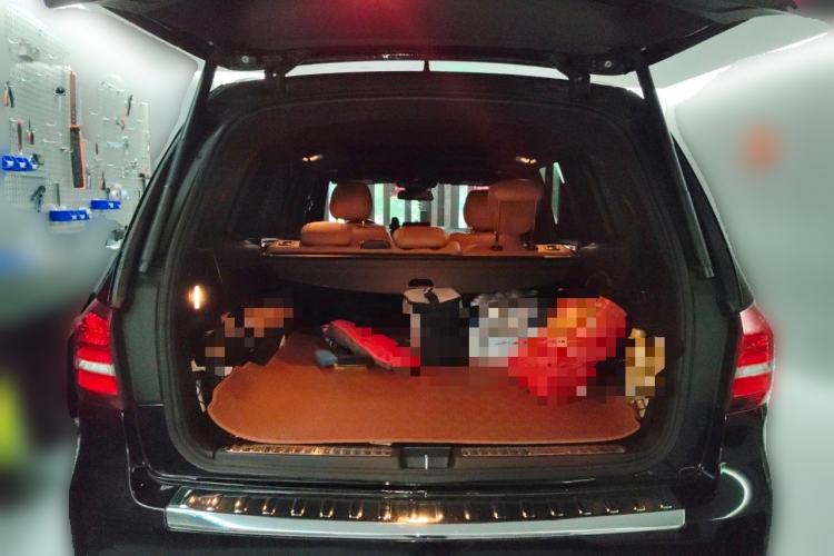 Used Mercedes-Benz GLS  Trunk