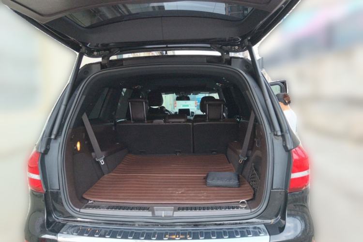 Used Mercedes-Benz GLS  Trunk
