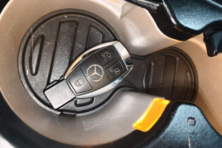 Used Mercedes-Benz GLS 2016 GLS 400 4MATIC Dynamic Model Vehicle Key