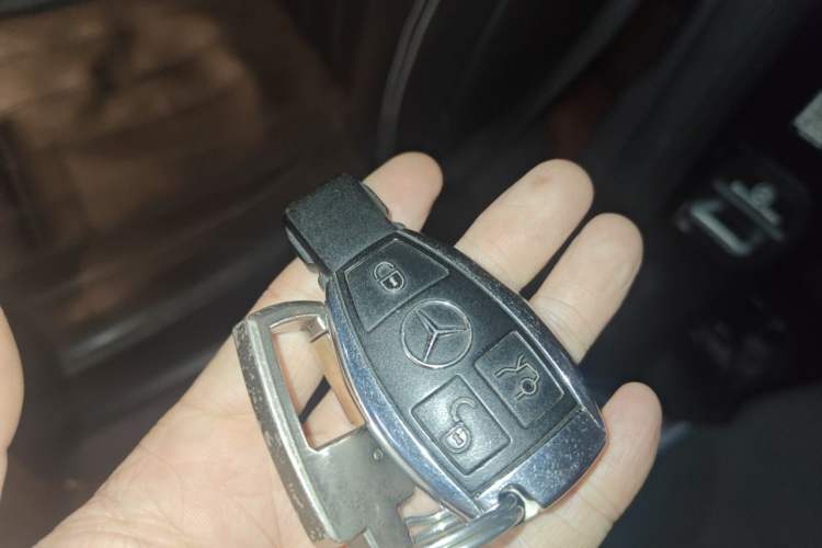 Used Mercedes-Benz GLS 2016 GLS 400 4MATIC Dynamic Model Vehicle Key