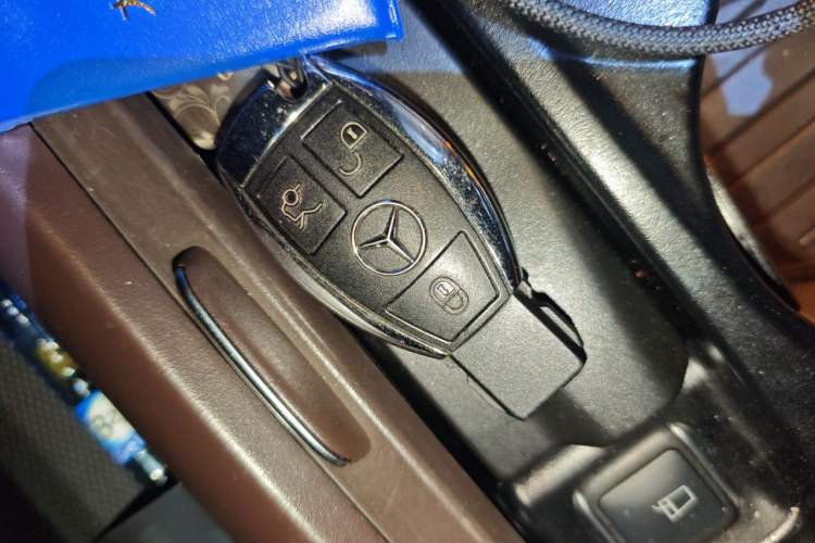 Used Mercedes-Benz GLS 2016 GLS 400 4MATIC Dynamic Model Vehicle Key