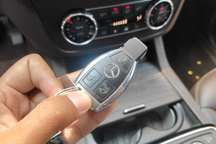 Used Mercedes-Benz GLS 2016 GLS 400 4MATIC Dynamic Model Vehicle Key