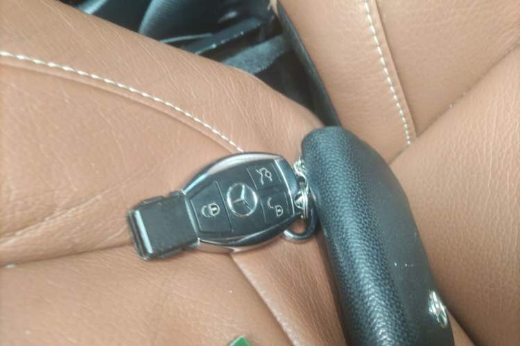 Used Mercedes-Benz GLS 2016 GLS 400 4MATIC Luxury Model Vehicle Key