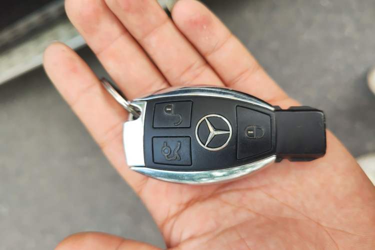 Used Mercedes-Benz GLS 2016 GLS 400 4MATIC Dynamic Model Vehicle Key