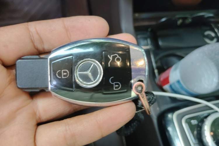 Used Mercedes-Benz GLS 2016 GLS 400 4MATIC Dynamic Model Vehicle Key
