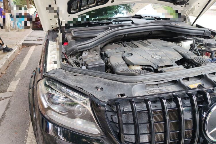 Used Mercedes-Benz GLS  Engine Bay Right