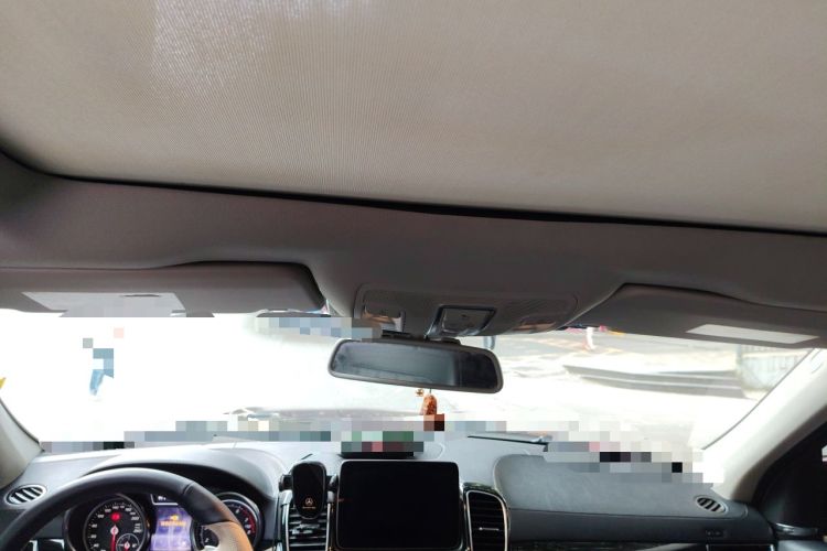 Used Mercedes-Benz GLS  Headliner