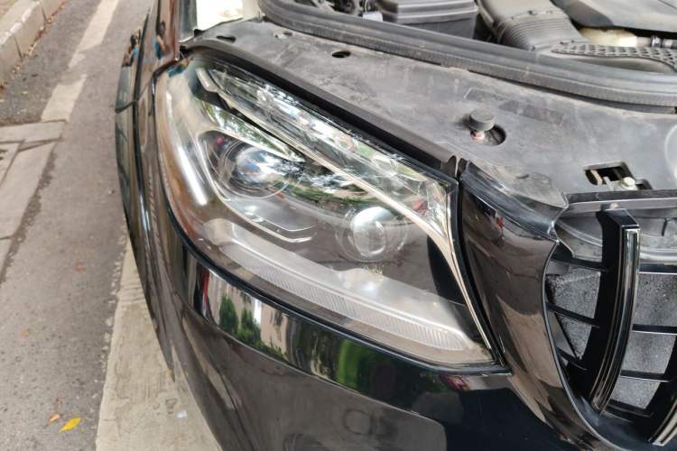 Used Mercedes-Benz GLS  Right Front Headlight