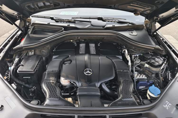 Used Mercedes-Benz GLS 2016 GLS 400 4MATIC Dynamic Model Interior 8