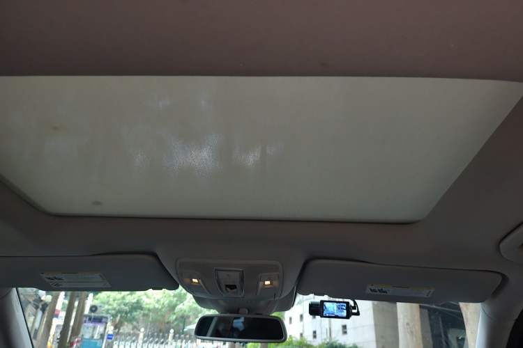 Used Mercedes-Benz GLS  Headliner