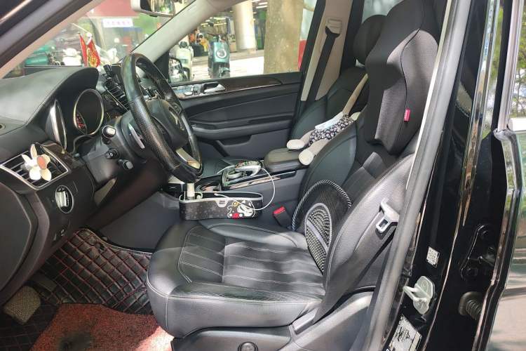 Used Mercedes-Benz GLS  Left Front Seat