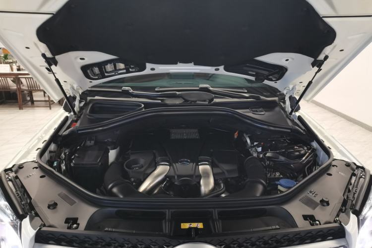 Used Mercedes-Benz GLS 2016 GLS 500 4MATIC Engine Bay