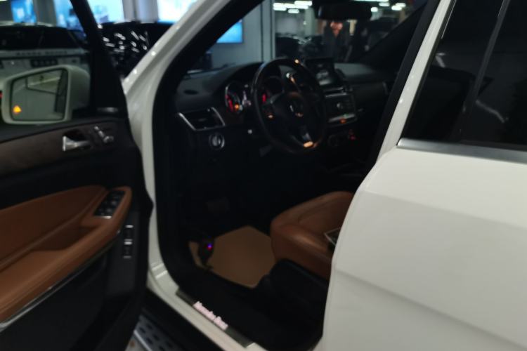 Used Mercedes-Benz GLS 2016 GLS 500 4MATIC Left Front Seat