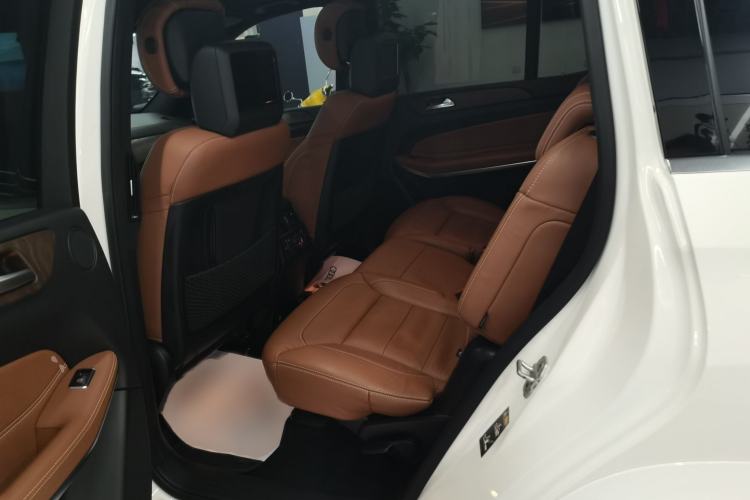 Used Mercedes-Benz GLS 2016 GLS 500 4MATIC Left Rear Seat