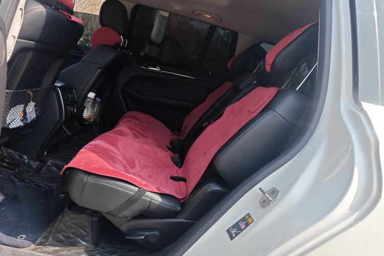 Used Mercedes-Benz GLS  Left Rear Seat