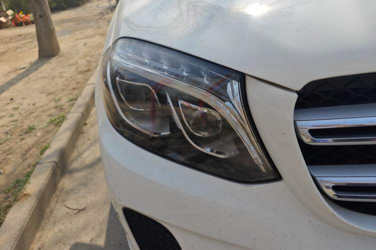 Used Mercedes-Benz GLS  Right Front Headlight