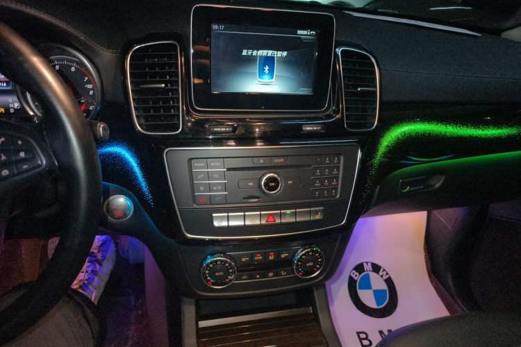 Used Mercedes-Benz GLS  Audio And AC Panel