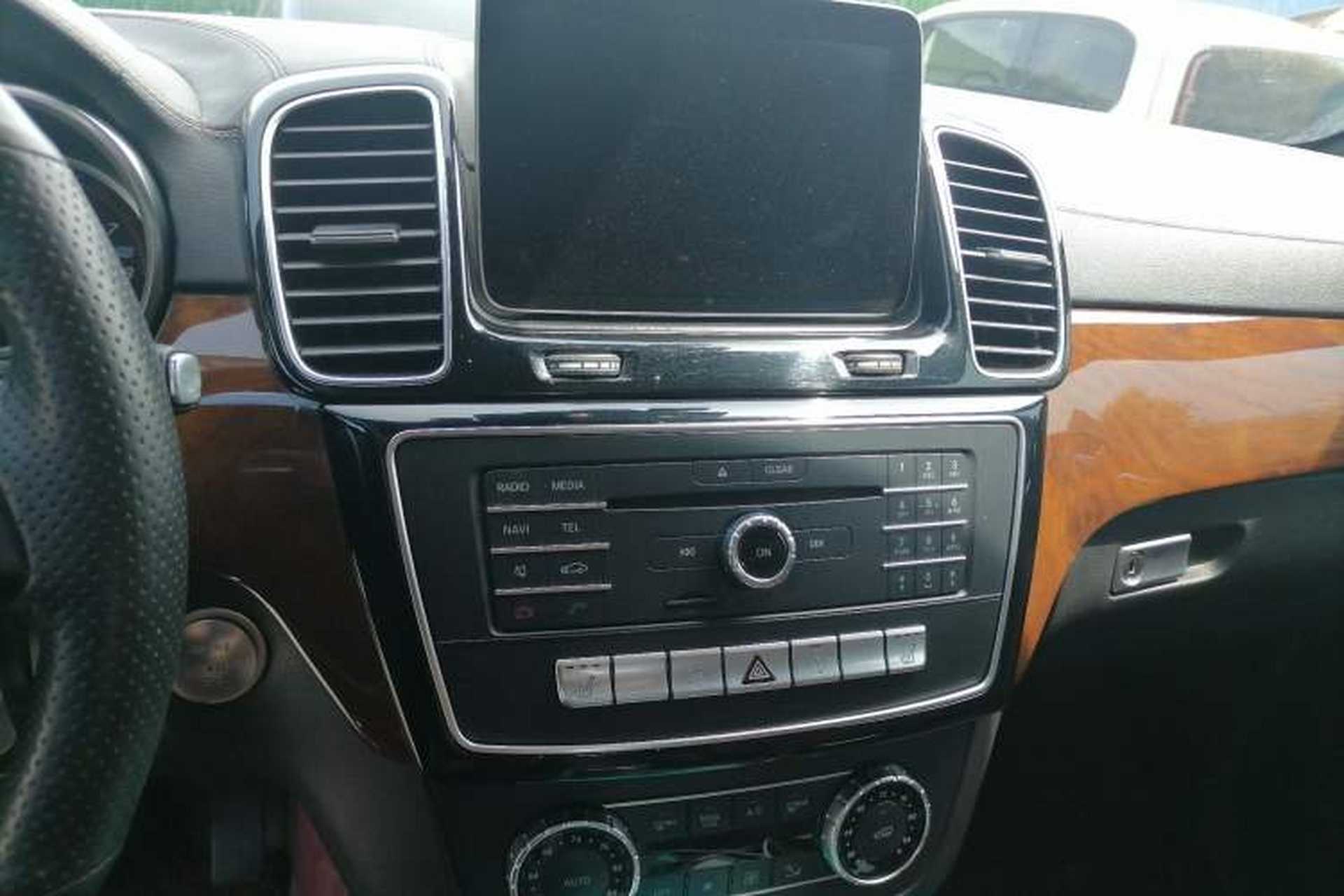 Used Mercedes-Benz GLS  Audio And AC Panel