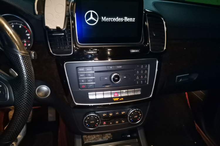 Used Mercedes-Benz GLS  Audio And AC Panel