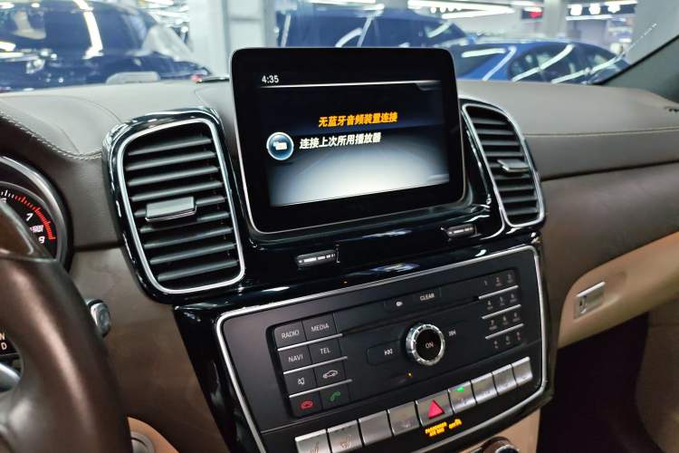 Used Mercedes-Benz GLS 2017 GLS 500 4MATIC Audio And AC Panel