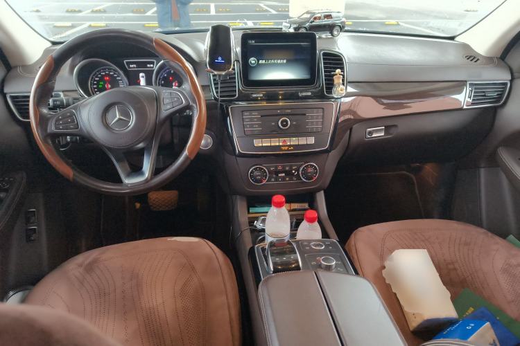 Used Mercedes-Benz GLS 2017 GLS 400 4MATIC Dynamic Model Center Console