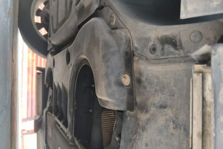 Used Mercedes-Benz GLS  Chassis Front Left