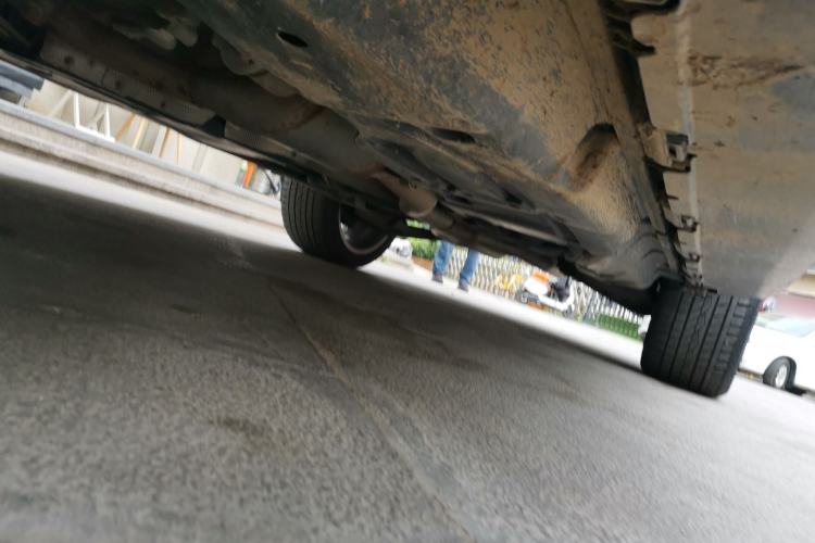 Used Mercedes-Benz GLS  Chassis Front Left
