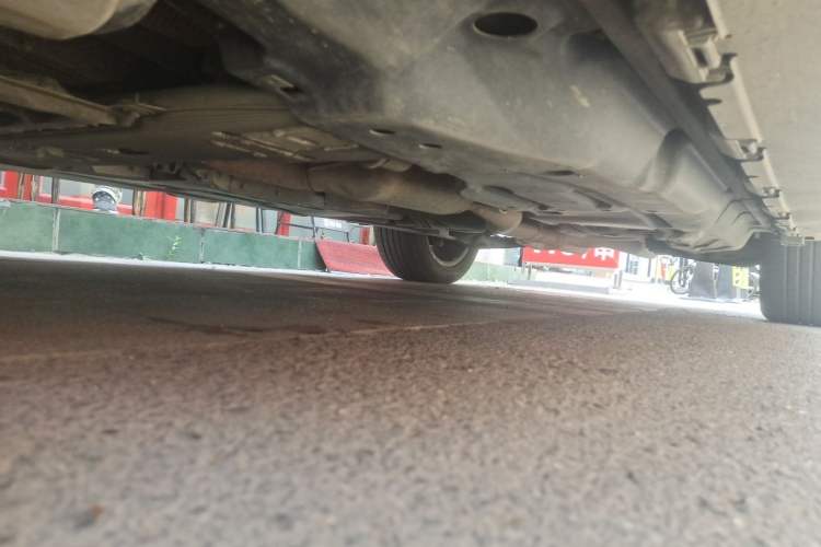 Used Mercedes-Benz GLS  Chassis Front Left