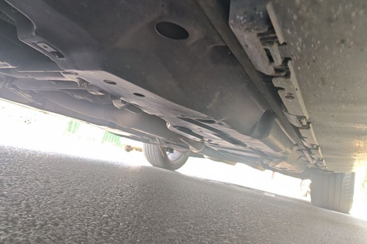 Used Mercedes-Benz GLS  Chassis Front Left