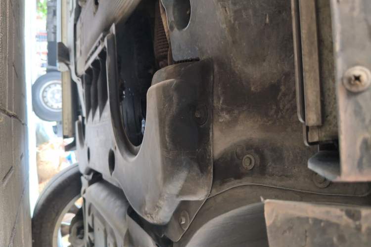 Used Mercedes-Benz GLS  Chassis Front Right